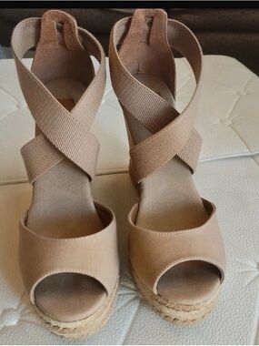 Tory Burch Neutral Canvas Crisscross Espadrille Wedges - Size 8